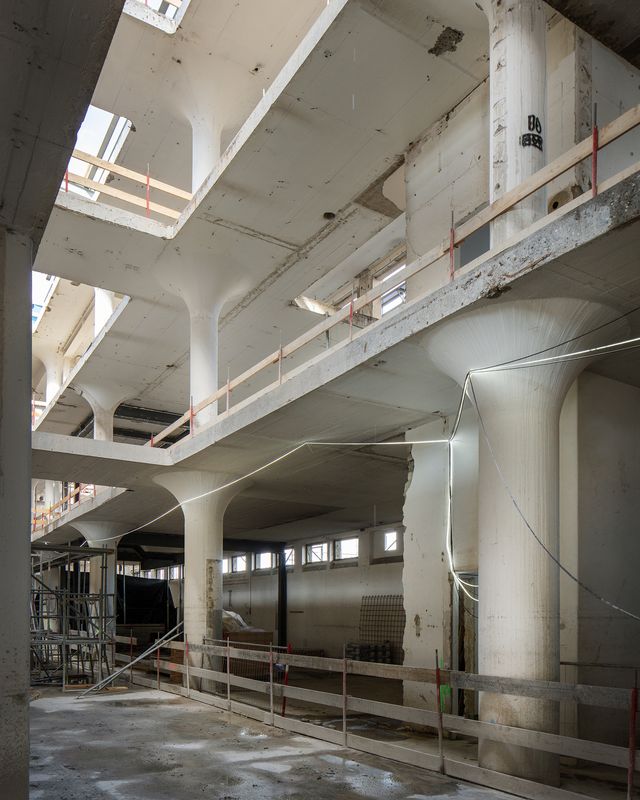 Creative Factory Renens – Chantier - Sciage des dalles pour la création de l'atrium Niveau 0 – Bauart / Yves André